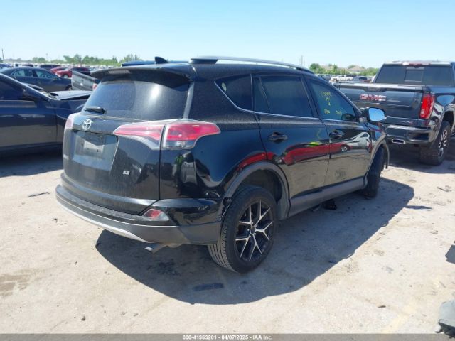 2T3NFREV8GW300971 Toyota RAV4 SE