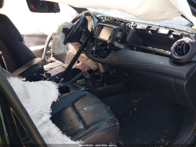 2T3NFREV8GW300971 Toyota RAV4 SE