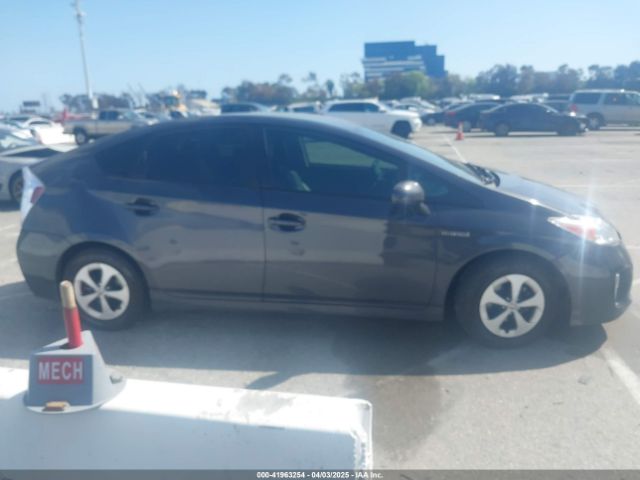 JTDKN3DU2E0382516 Toyota Prius Four