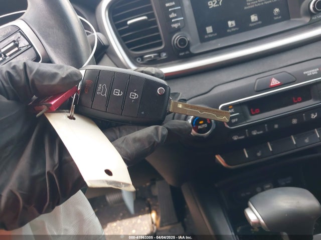 5XYPG4A51KG609865 KIA Sorento 3.3l S
