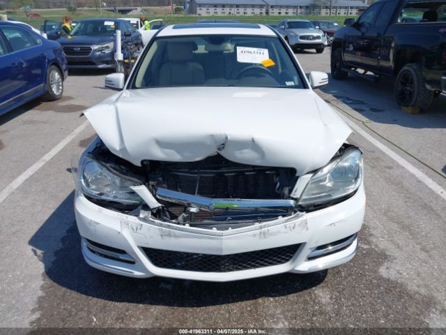 WDDGF8AB1ER310730 Mercedes-Benz C 300 Luxury 4matic/sport 4matic