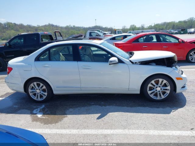 WDDGF8AB1ER310730 Mercedes-Benz C 300 Luxury 4matic/sport 4matic