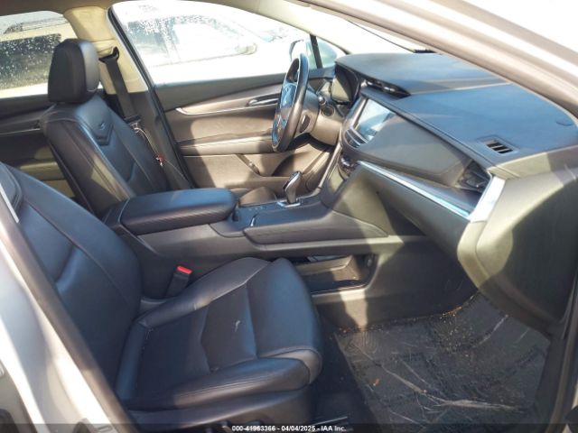 1GYKNDRS5KZ242037 Cadillac XT5 LUXURY