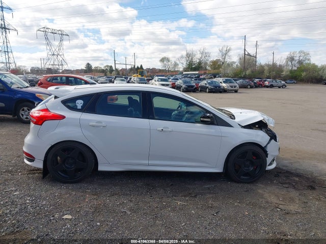 1FADP3L99HL310186 Ford FOCUS ST