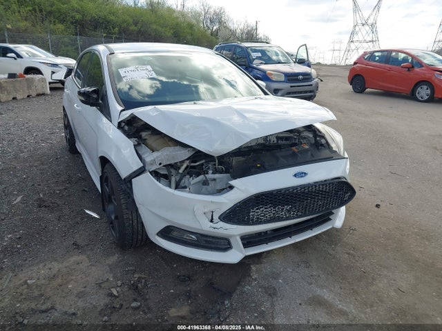 1FADP3L99HL310186 Ford FOCUS ST