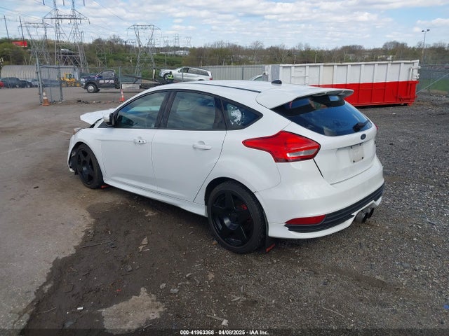 1FADP3L99HL310186 Ford FOCUS ST