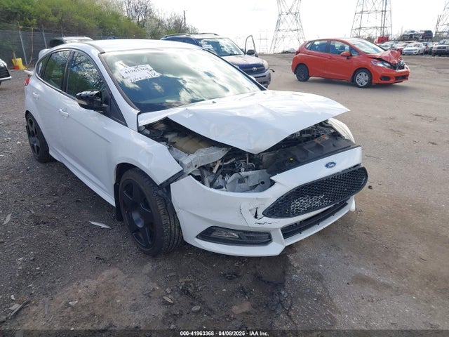 1FADP3L99HL310186 Ford FOCUS ST