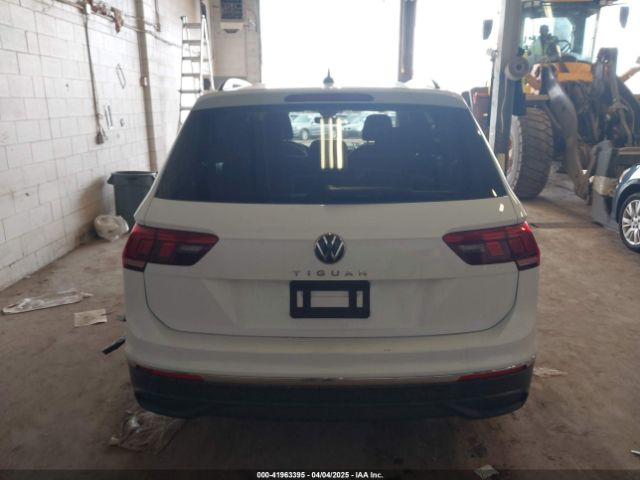 3VVRB7AX9PM036722 Volkswagen Tiguan 2.0t S