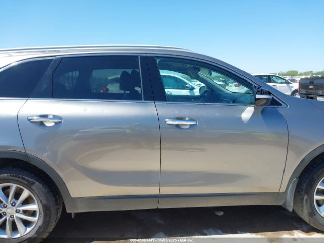 5XYPG4A32JG377807 KIA Sorento 2.4l Lx