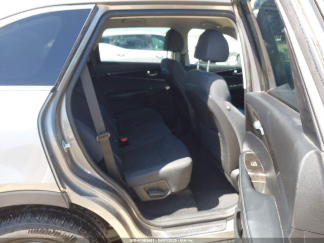5XYPG4A32JG377807 KIA Sorento 2.4l Lx
