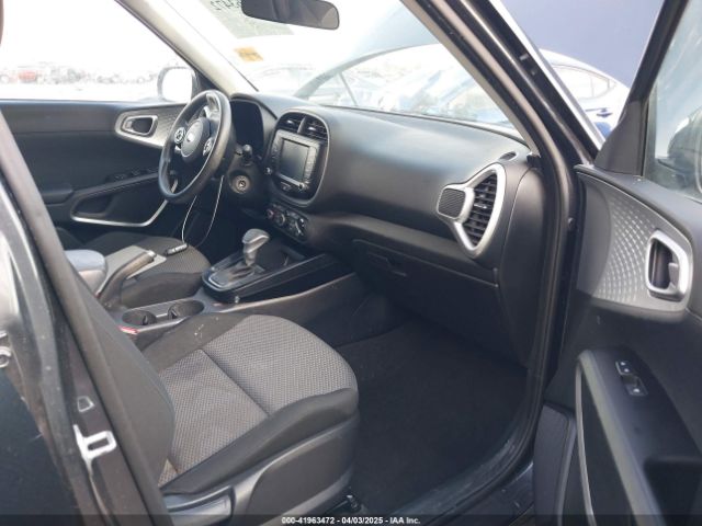 KNDJ23AU7L7107950 KIA SOUL LX