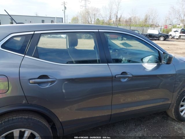 JN1BJ1AV4MW302189 Nissan Rogue Sport S Fwd Xtronic Cvt