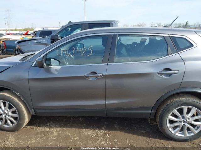JN1BJ1AV4MW302189 Nissan Rogue Sport S Fwd Xtronic Cvt