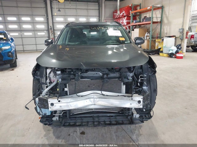 Toyota RAV4 LE 2019 JTMH1RFVXKD036880 Image 13