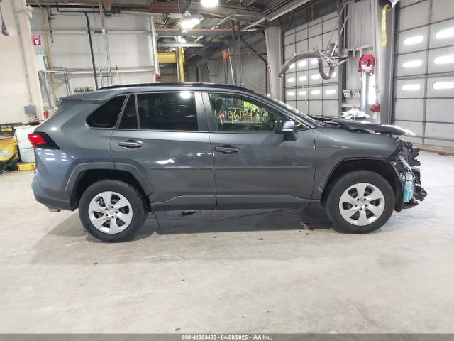 Toyota RAV4 LE 2019 JTMH1RFVXKD036880 Image 14