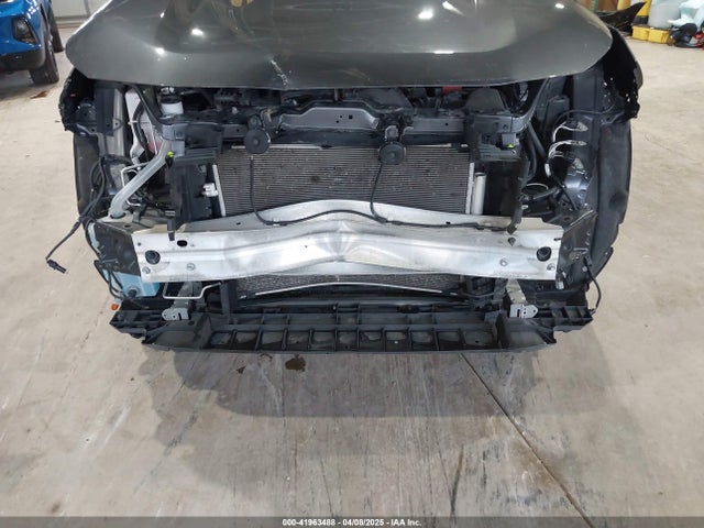 Toyota RAV4 LE 2019 JTMH1RFVXKD036880 Image 6