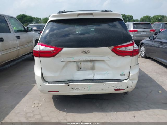 5TDYK3DC9FS686953 Toyota Sienna Xle 8 Passenger