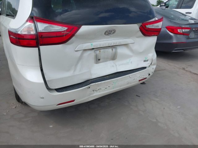 5TDYK3DC9FS686953 Toyota Sienna Xle 8 Passenger