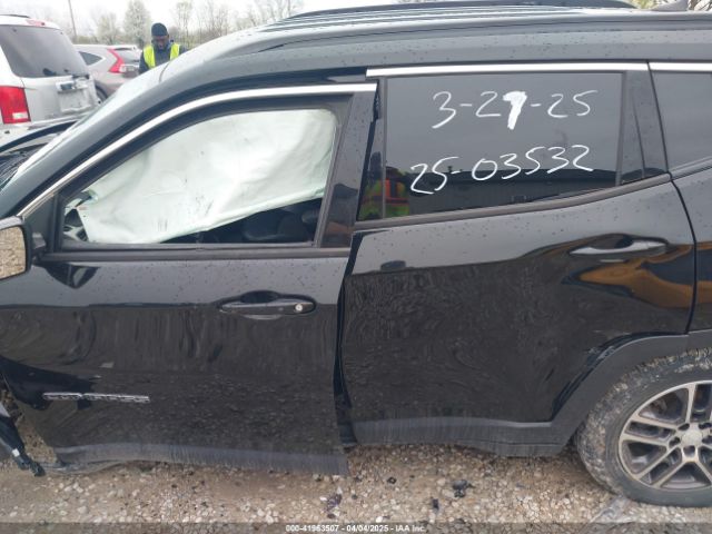 3C4NJDBB7HT640200 Jeep New Compass Latitude 4x4