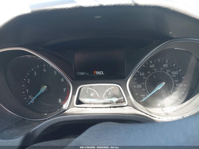 1FADP3K26JL281451 Ford FOCUS SE
