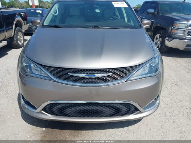 Chrysler Pacifica Touring L 2018 2C4RC1BG7JR217406 Image 12