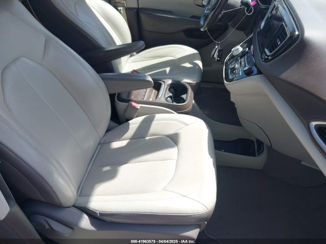 Chrysler Pacifica Touring L 2018 2C4RC1BG7JR217406 Image 5