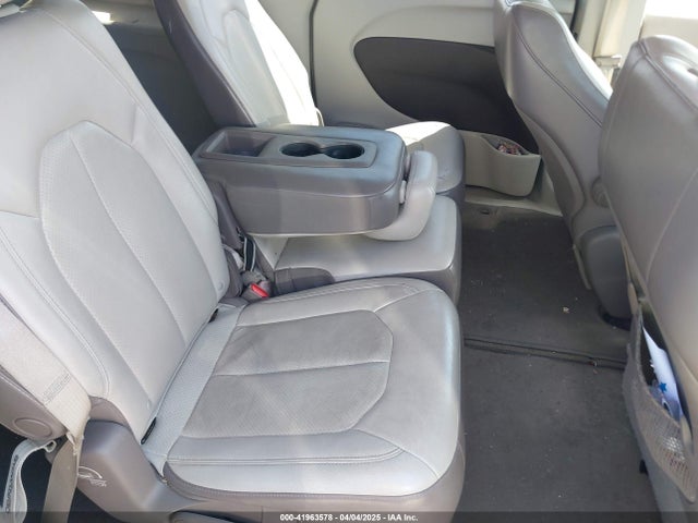 Chrysler Pacifica Touring L 2018 2C4RC1BG7JR217406 Image 8