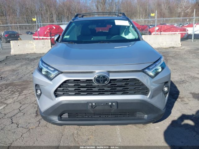 2T3A1RFV0NC293377 Toyota Rav4 Xle Premium