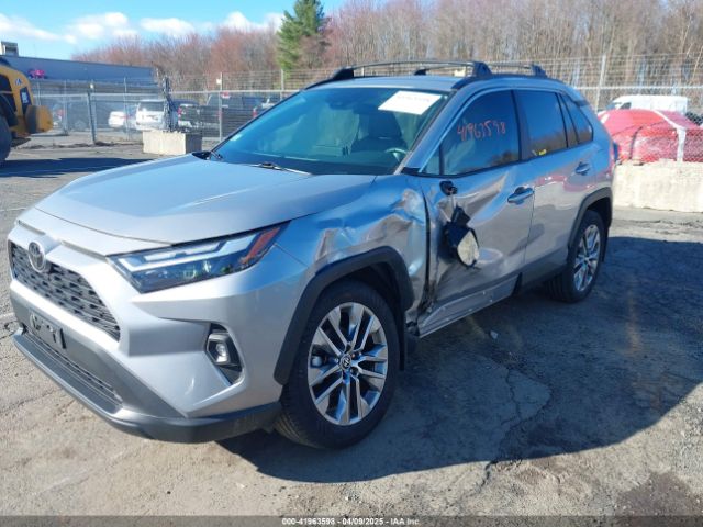 2T3A1RFV0NC293377 Toyota Rav4 Xle Premium