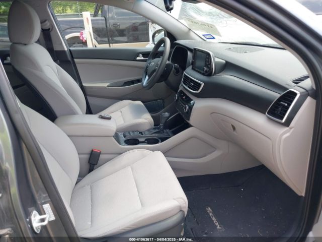 KM8J33A43KU962816 Hyundai Tucson Value