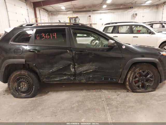 1C4PJMBS4GW186568 Jeep Cherokee Trailhawk