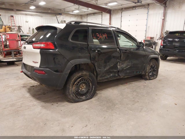 1C4PJMBS4GW186568 Jeep Cherokee Trailhawk