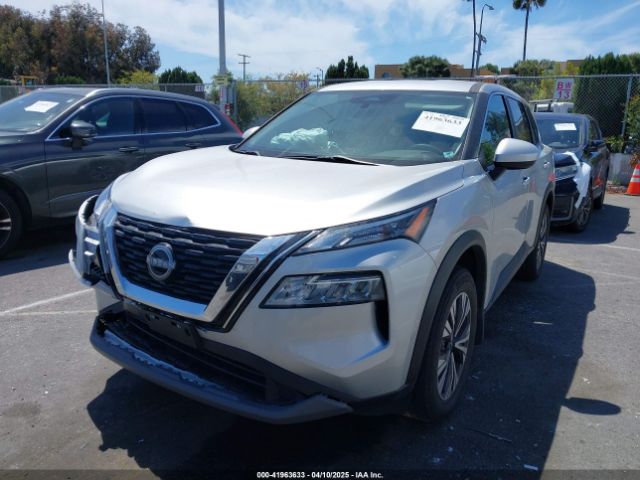 JN8BT3BA8PW431060 Nissan Rogue Sv Fwd
