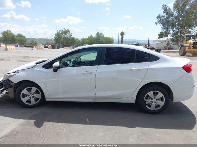 1G1BC5SM7J7226535 Chevrolet Cruze Ls Auto