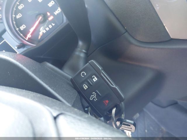 3GCUYBEF3KG701004 Chevrolet Silverado 1500 Custom