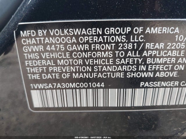 Volkswagen 2021 2021 1VWSA7A30MC001044 Image 9