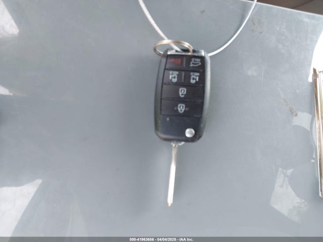 KNDMB5C1XF6057311 KIA SEDONA LX