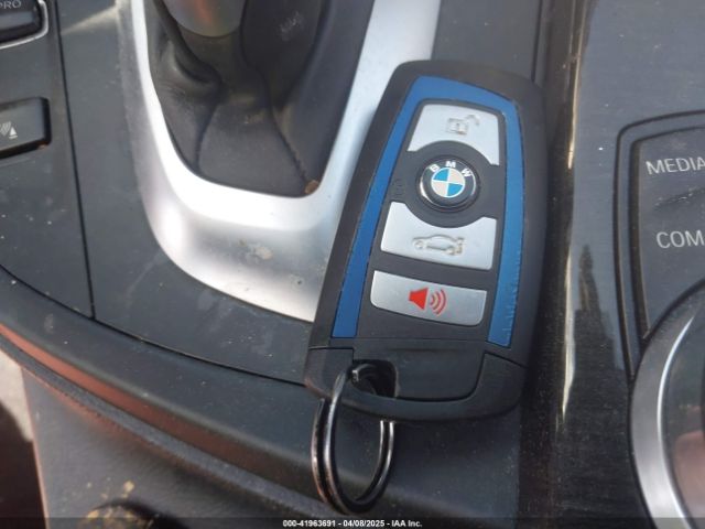 WBA8B7G5XJNV11014 BMW 340i Xdrive