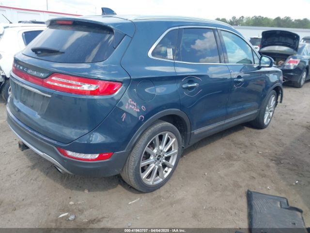 2019 LINCOLN MKC 5LMCJ3C94KUL22859 Photo 3
