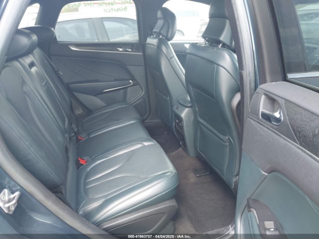 2019 LINCOLN MKC 5LMCJ3C94KUL22859 Photo 7