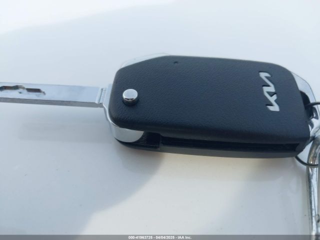 3KPF24AD6RE837739 KIA Forte Lxs