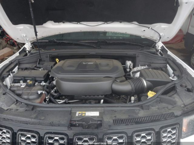 1C4RJFAG3JC499542 Jeep Grand Cherokee Altitude 4x4