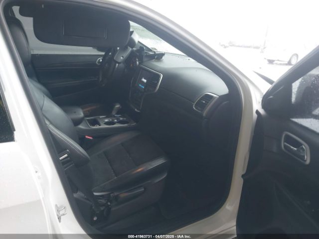 1C4RJFAG3JC499542 Jeep Grand Cherokee Altitude 4x4