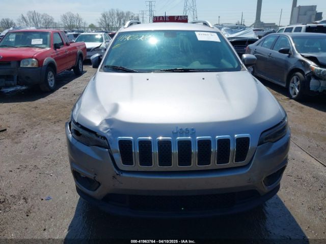 1C4PJLCBXKD370636 Jeep Cherokee Latitude Fwd