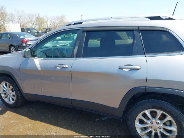 1C4PJLCBXKD370636 Jeep Cherokee Latitude Fwd