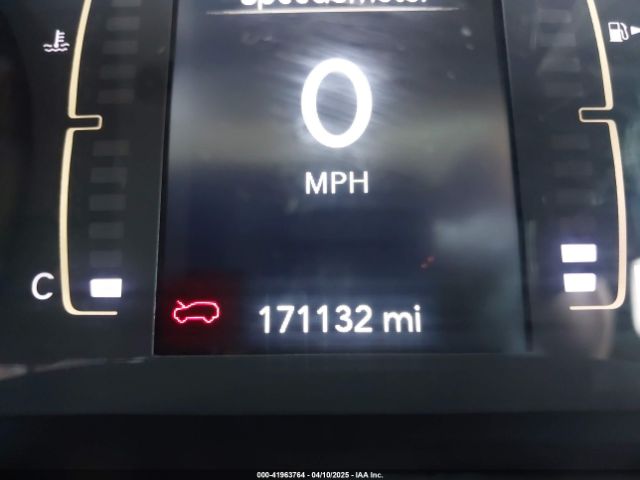 1C4PJLCBXKD370636 Jeep Cherokee Latitude Fwd