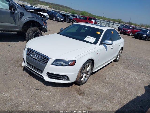 2010 AUDI S4 WAUBGAFL4AA139973 Photo 1