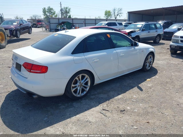 2010 AUDI S4 WAUBGAFL4AA139973 Photo 3