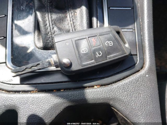 3VWC57BUXKM023533 Volkswagen 1.4 tsi