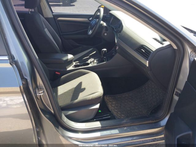 3VWC57BUXKM023533 Volkswagen 1.4 tsi